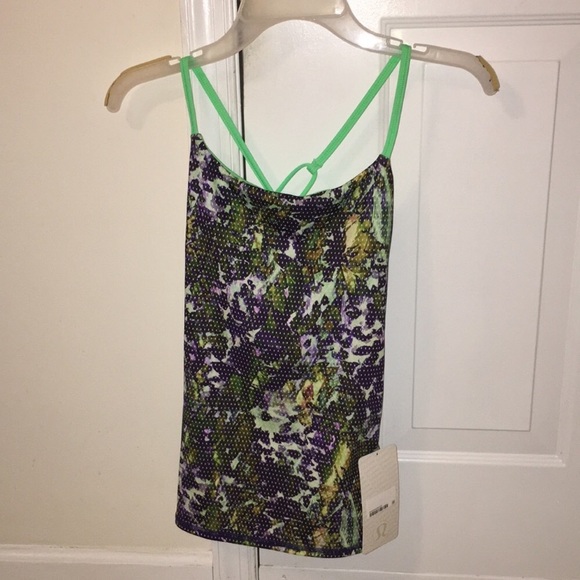 NWT LULULEMON TANK SIZE 2 - Picture 1 of 7